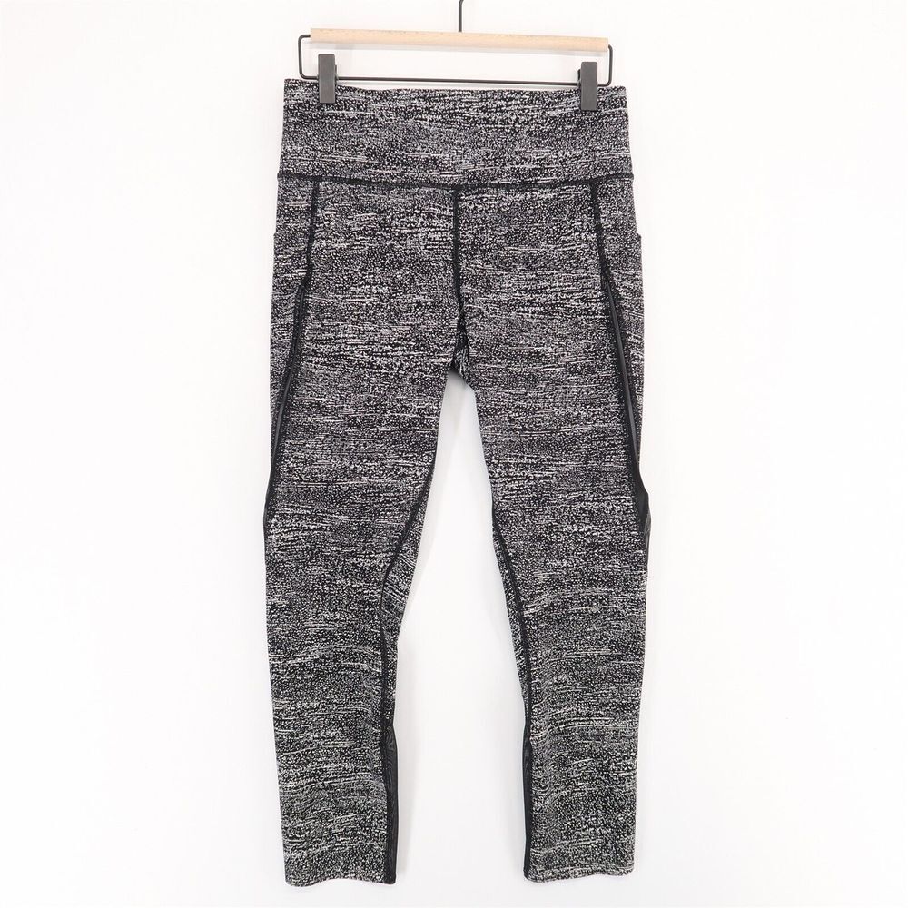 Lululemon Pace Perfect‎ 7/8 Tight Leggings Womens 6 Black White Mesh Panels